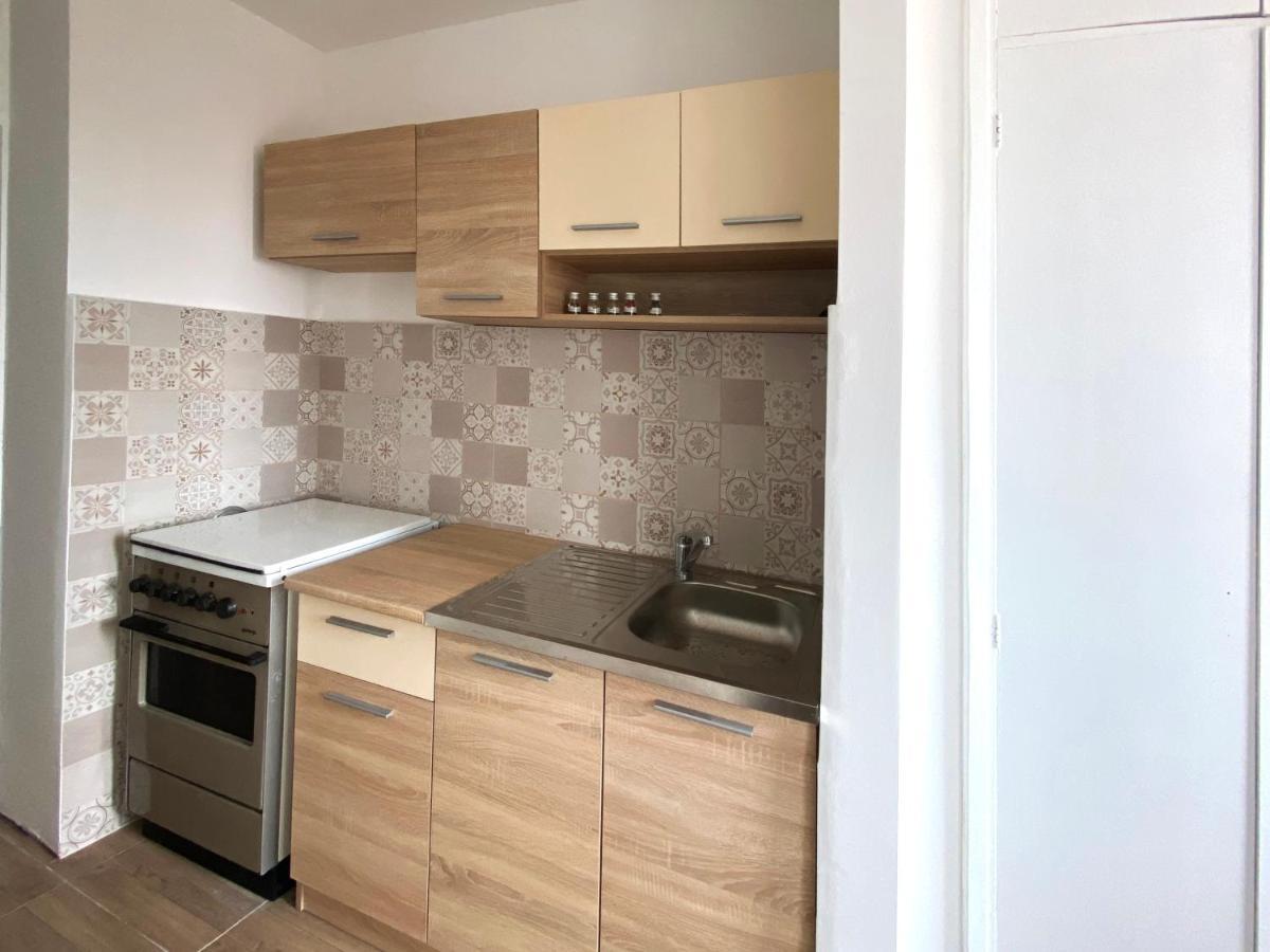Apartman Milica Apartamento Ni Exterior foto